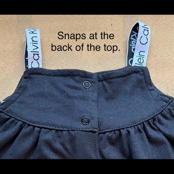 Girls Calvin Klein 2 piece set, Size 24 months, NWT! - Picture 4 of 5